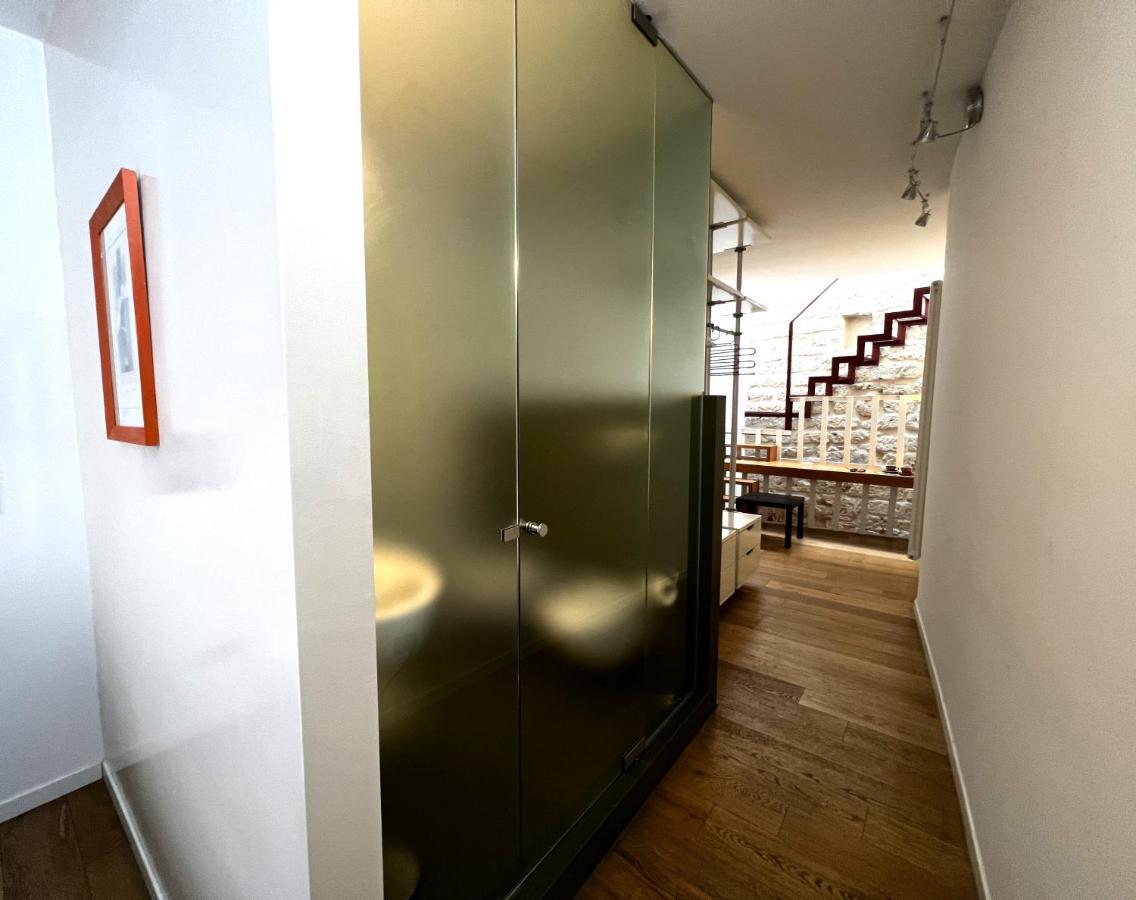 Palazzo Barone,Nel Cuore Del Borgo Antico. Apartment Bari Luaran gambar