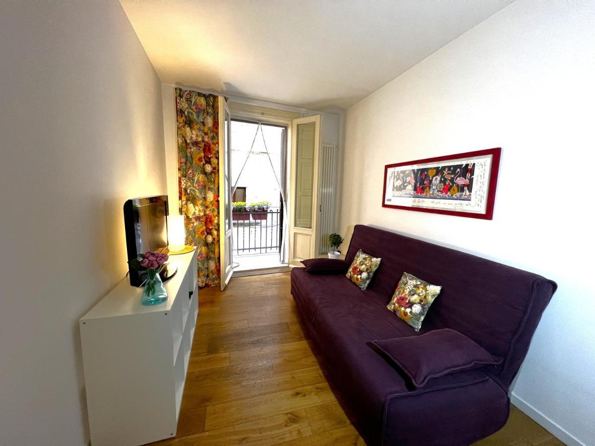 Palazzo Barone,Nel Cuore Del Borgo Antico. Apartment Bari Luaran gambar