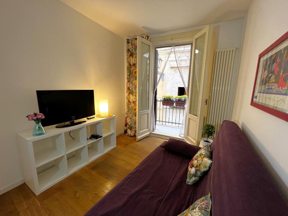 Palazzo Barone,Nel Cuore Del Borgo Antico. Apartment Bari Luaran gambar