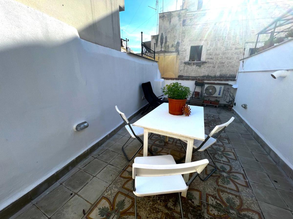 Palazzo Barone,Nel Cuore Del Borgo Antico. Apartment Bari Luaran gambar