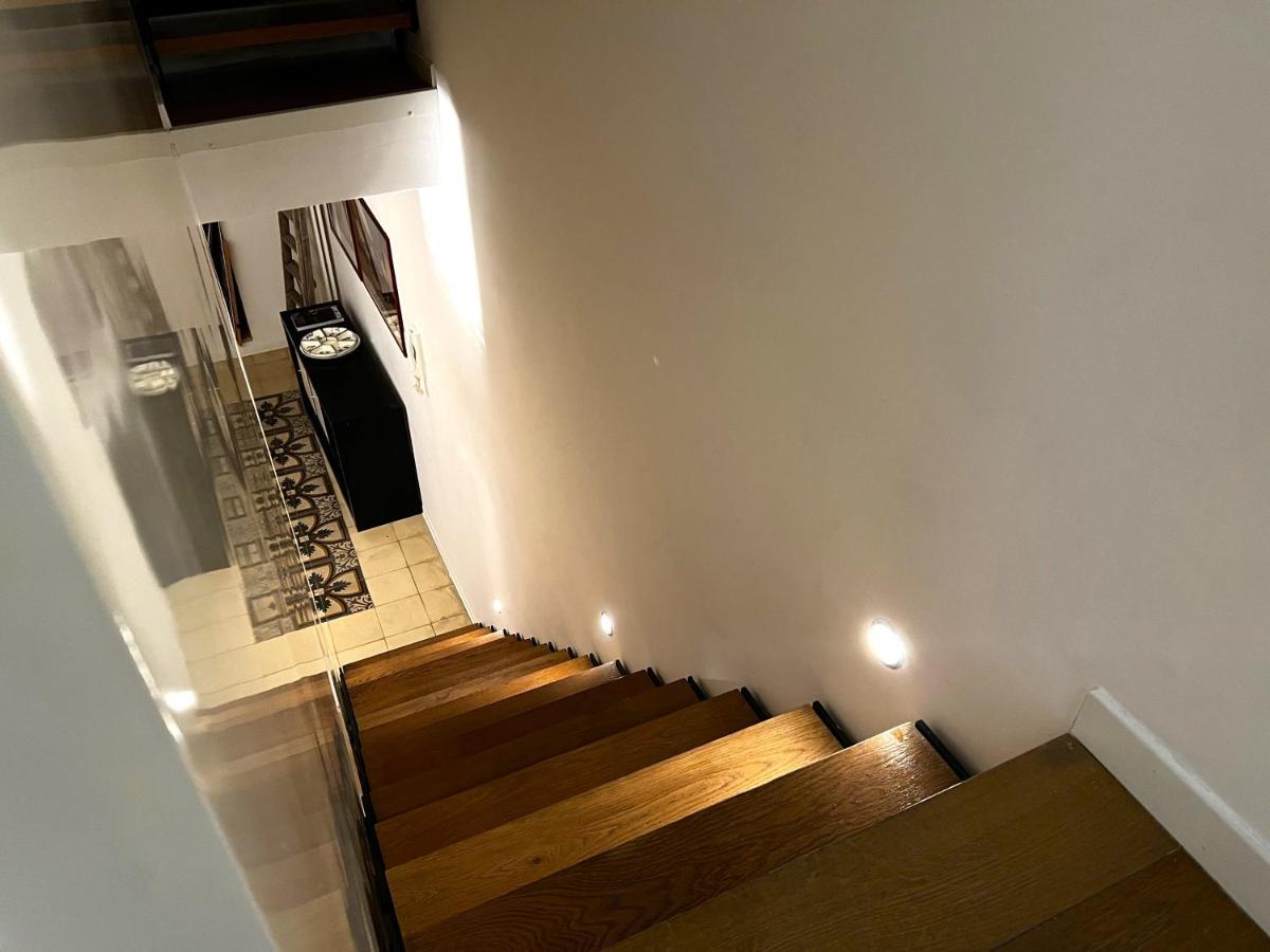Palazzo Barone,Nel Cuore Del Borgo Antico. Apartment Bari Luaran gambar