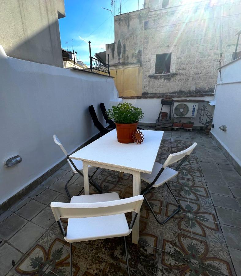 Palazzo Barone,Nel Cuore Del Borgo Antico. Apartment Bari Luaran gambar